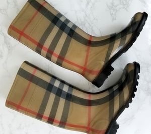 Burberry House Check Rain Boots